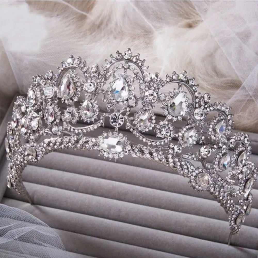 Bridal Express Regal Princess Tiara